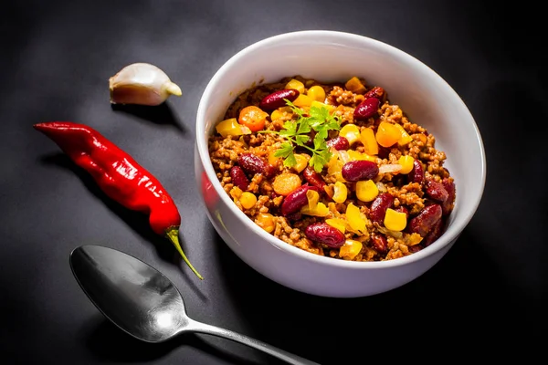 Chili con Carne em preto — Fotografia de Stock