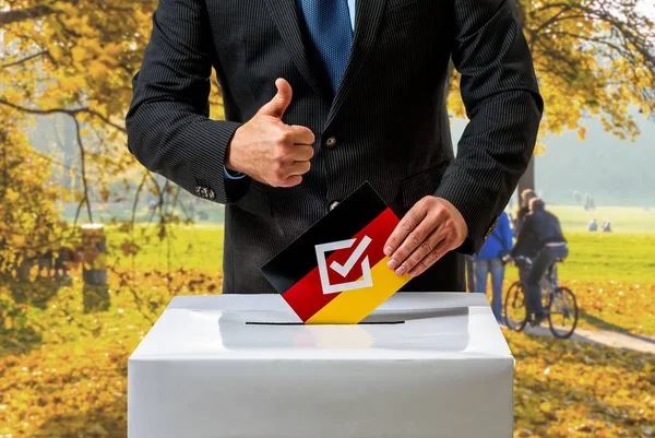 Elecciones al Bundestag en Alemania, hombre — Foto de Stock