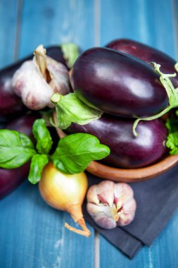 Taze sağlıklı patlıcan 