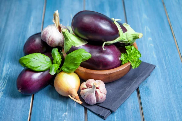 Taze sağlıklı patlıcan 