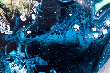 Orijinal epoksi reçine sanatının bir parçası.