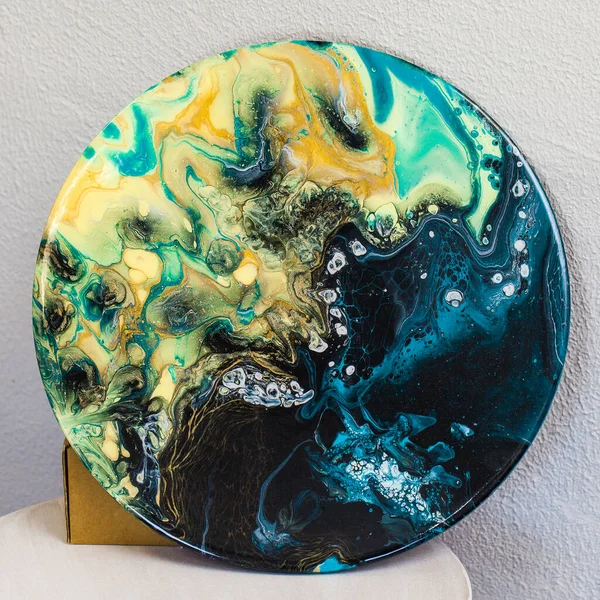 Orijinal epoksi reçine sanatının bir parçası.