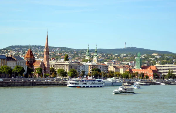 Boedapest Hongarije 2019 Pier Aan Donau Het Gebied Van Het — Stockfoto