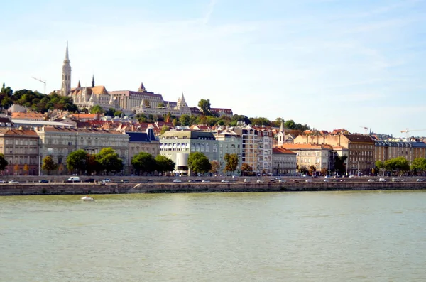 Boedapest Hongarije 2019 Zicht Donau Het Centrale Deel Van Stad — Stockfoto
