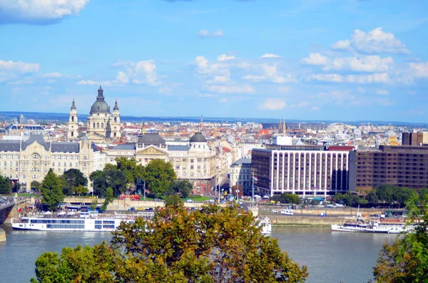 Budapest Ungern 2019 Panoramautsikt Över Sankt Stefansbasilikan Ett Pariserhjul Och — Stockfoto