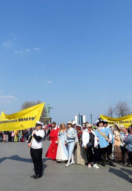 Odessa, Ukrayna - 04 01 2019: Odessa 'daki Primorsky Bulvarı' nda hava güzel.