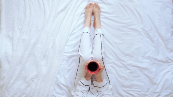 Top view woman with red mug — 비디오