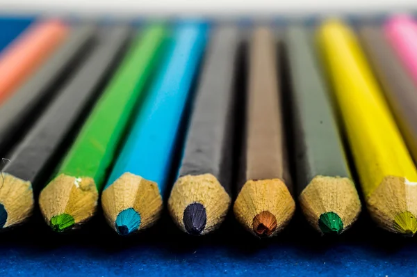 Nye fargede blyanter teksturert – stockfoto