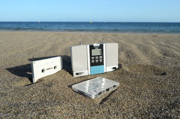 Radio Stéréo Vinatge Sur Plage Sable — Photo