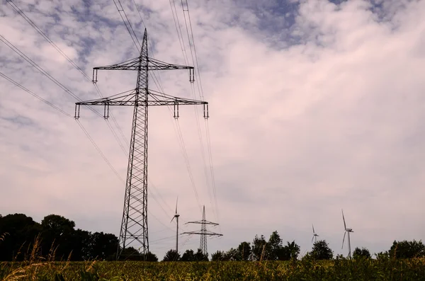 Hoogspanning Elektrische Transmissietoren Energie Pylon — Stockfoto