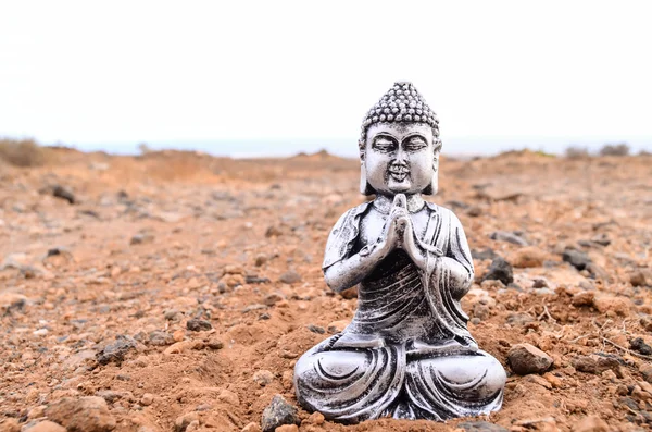 Une Statue Bouddha Antique Abandonnée Dans Désert — Photo