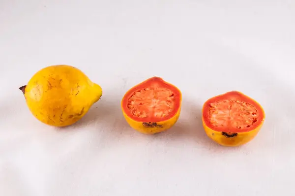 Amarelo Fresco Maduro Maracuya Tropical Passion Fruit — Fotografia de Stock