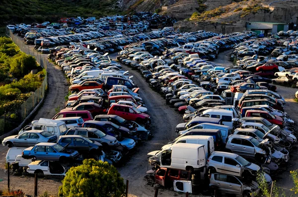 Scrap Yard Con Mucchio Auto Schiacciate Tenerife Canarino Isole Spagna — Foto Stock