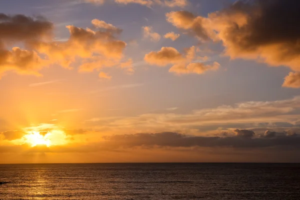 Nuvole Nuvole Colorate Tramonto Vicino All Oceano — Foto Stock