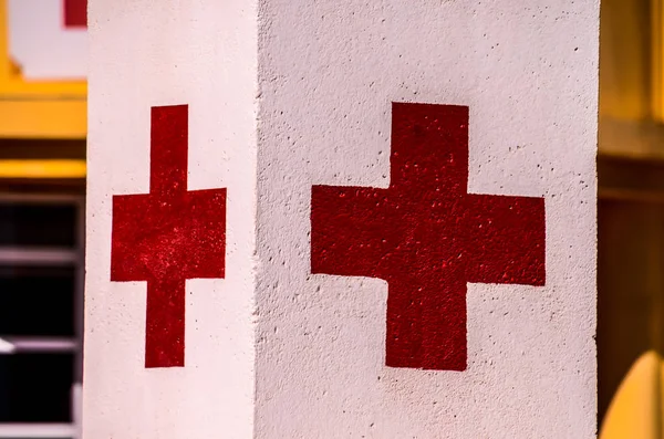 Červený kříž lékařské znamení — Stock fotografie