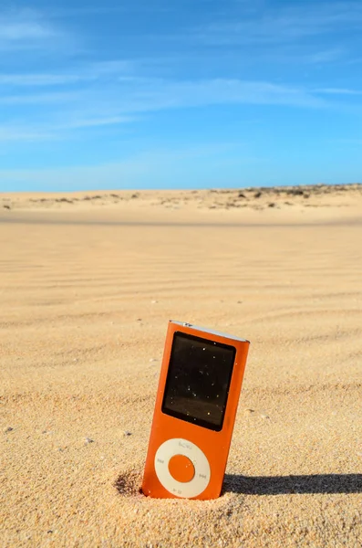 Objekt in der trockenen Wüste — Stockfoto