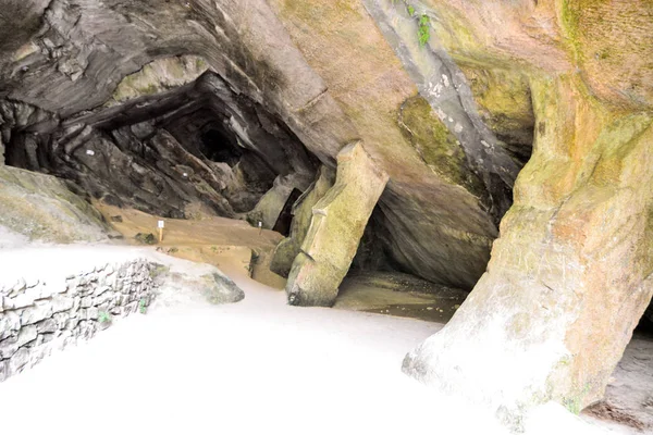 Ingång till grottan — Stockfoto