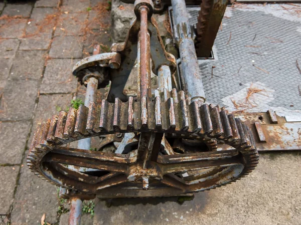 老式金属齿轮 — 图库照片