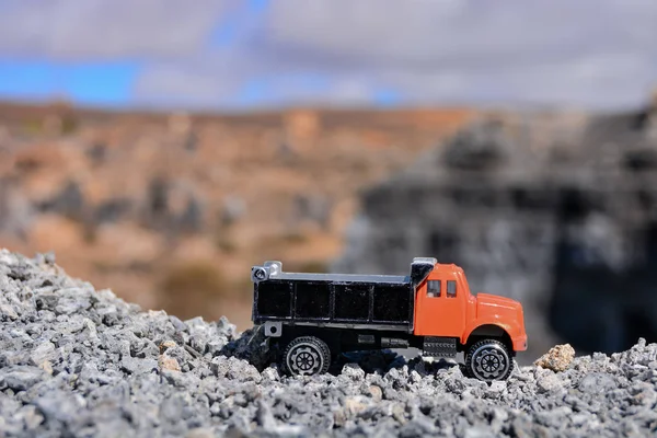 Object in the Dry Desert — Stock Photo, Image