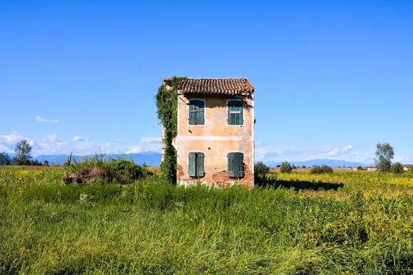 Maison abandonnée Extérieur — Photo