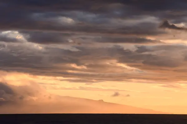 Nuages dans le ciel — Photo