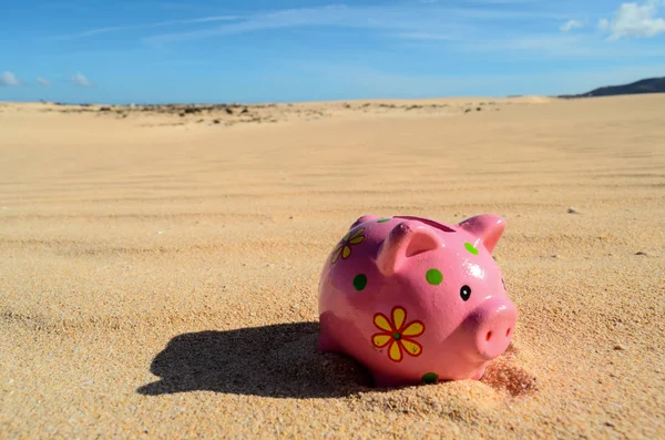 Object in the Dry Desert — Stock Photo, Image