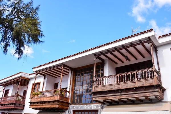 Stile classico Canaria Balcone in legno — Foto Stock