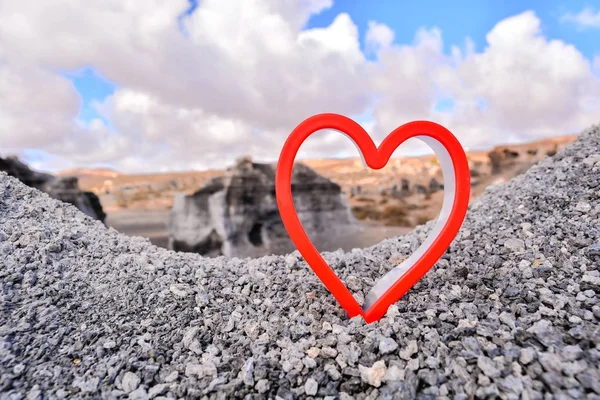 Oggetto nel deserto secco — Foto Stock