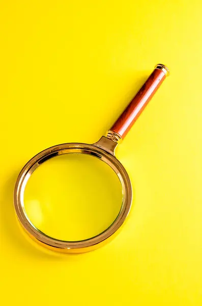Vintage Magnify Glass Loupe Colored Background — Stock Photo, Image