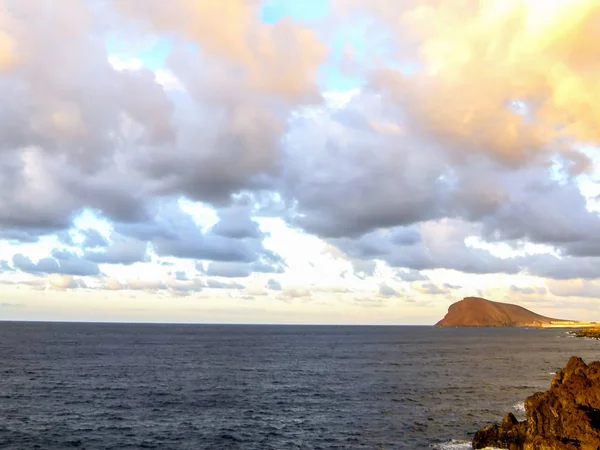 Paysage dans les îles tropicales volcaniques des Canaries Espagne — Photo