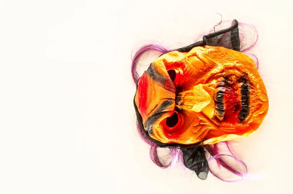 Geleneksel Japon Maskesi Beyaz Arka Planda Bir Şeytan — Stok fotoğraf