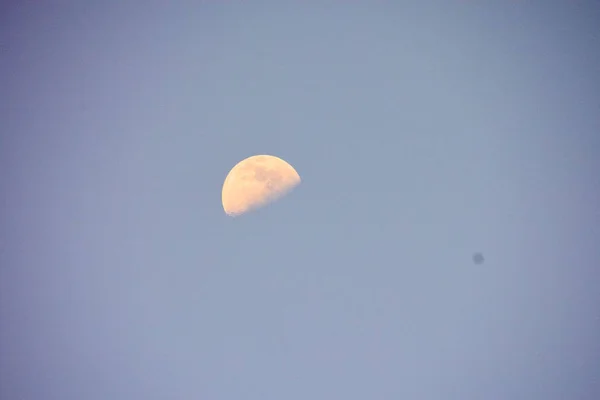 Foto Della Luna Nel Cielo Notturno — Foto Stock