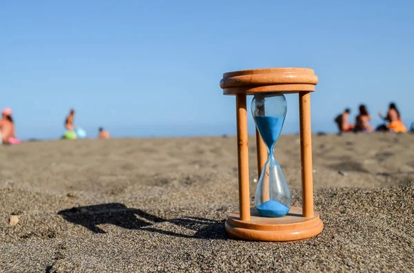 Photo Hourglass Clock Sur Plage Sable — Photo