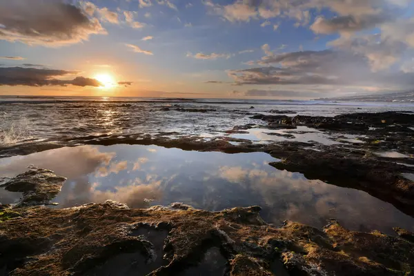 Denizde Güneş Batıyor — Stok fotoğraf