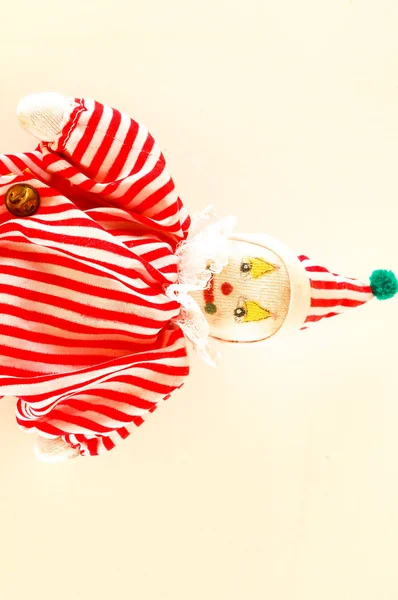 Pierrot oyuncak bebek beyaz arka plan üzerinde — Stok fotoğraf