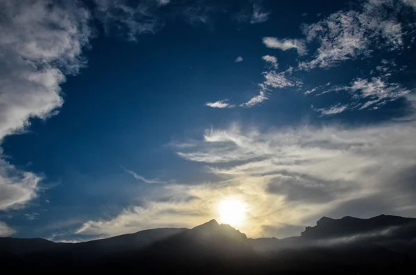 Solnedgång Bakom Guimarbergen Teneriffa Kanarieöarna — Stockfoto