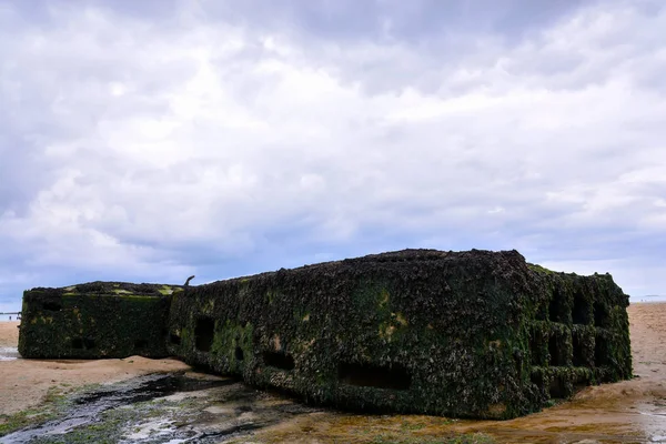 Arromanches Bains Pláž Pozůstatky Přístavu Mulberry Normandii Francie Evropa — Stock fotografie