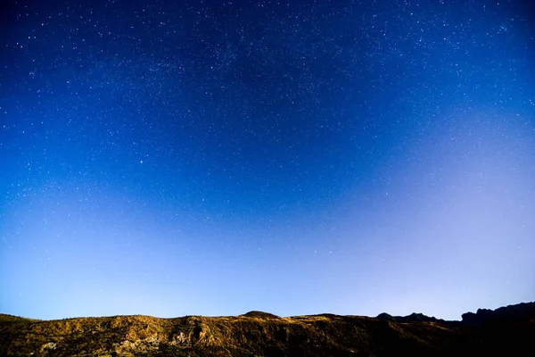 背景が星の多い写真星の夜空 — ストック写真