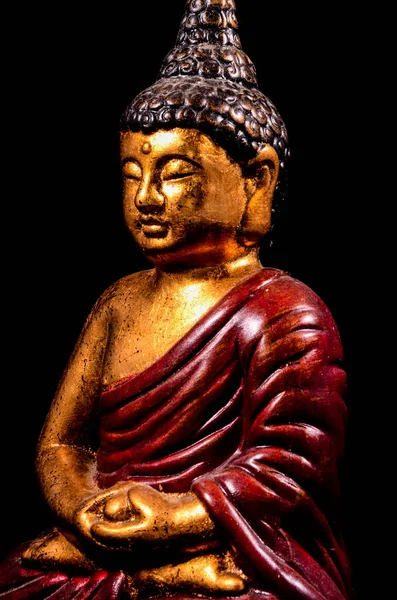 Orientální buddhistického socha izolované — Stock fotografie