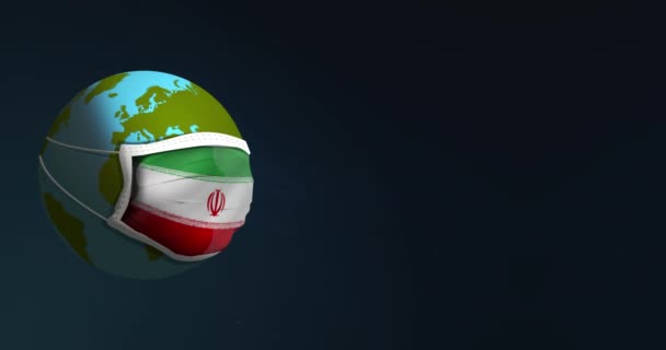 Terra globo respirazione mentre indossa in maschera viso medico con bandiera iraniana su di esso per la protezione di batteri o virus. Concetto di coronavirus pandemico. Isolato su sfondo nero . — Video Stock