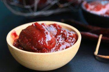 Kore kırmızı biber - gochujang
