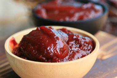 Kore kırmızı biber - gochujang