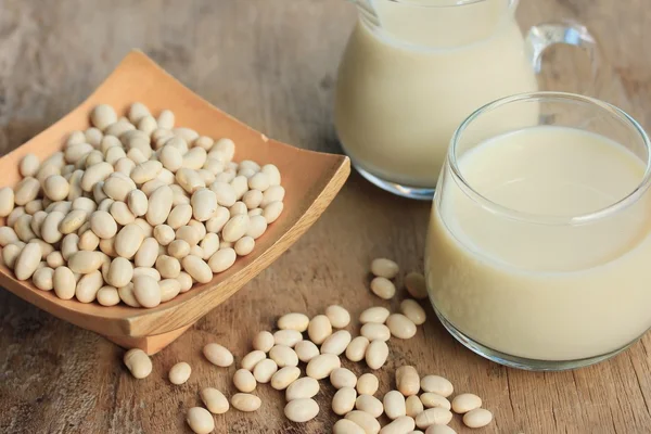 Bílé fazole s sójové mléko — Stock fotografie