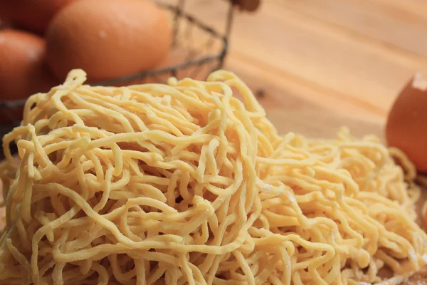 Egg noodles with egg — Stock Photo, Image
