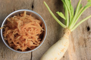 taze ile turşu turp