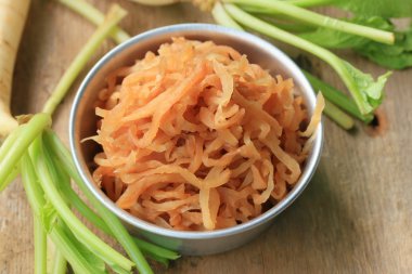 taze ile turşu turp