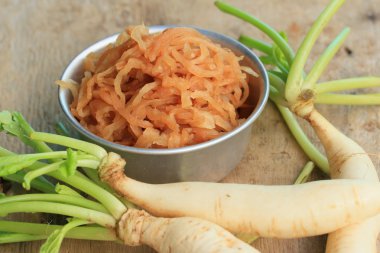 taze ile turşu turp