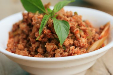 baharatlı biber kıyılmış domuz