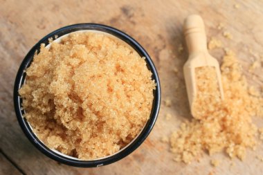 Bir yığın kahverengi şeker