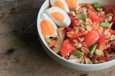 tuzlu yumurta papaya salatası